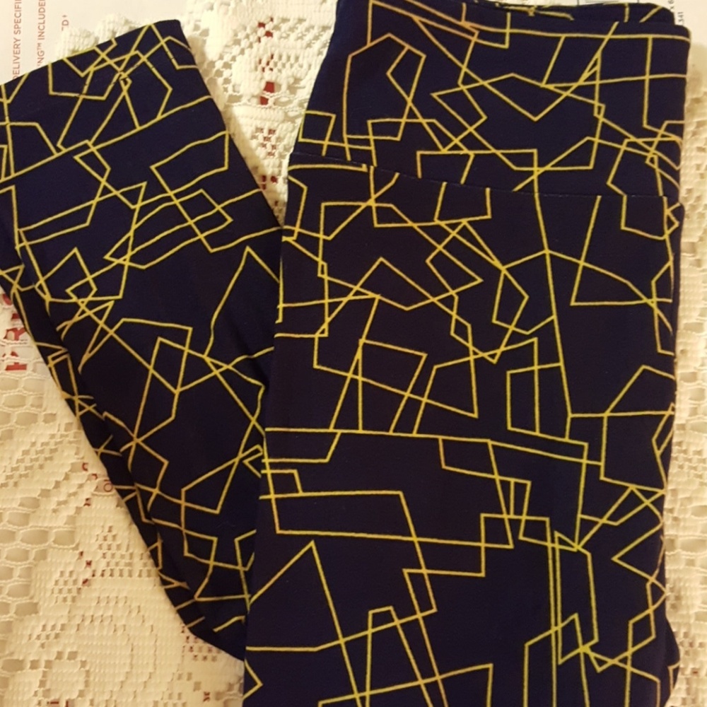 Lularoe leggings one size nwt