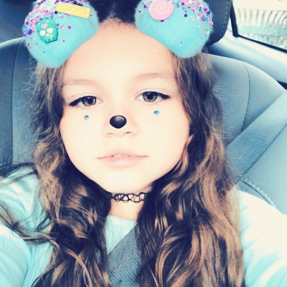 Meet your Posher, Mackenzie - Picture 5 of 7