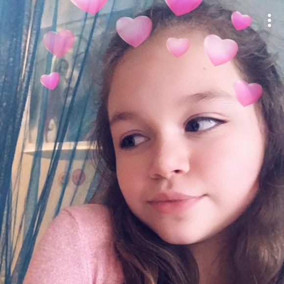 Meet your Posher, Mackenzie - Picture 7 of 7