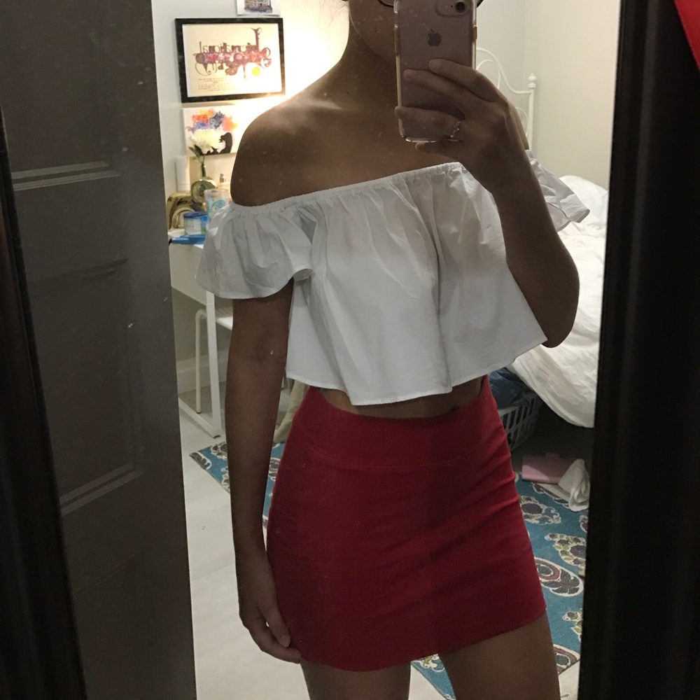 Red bandage skirt