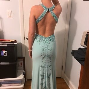Brand new never worn prom dress!!! Will negotiate