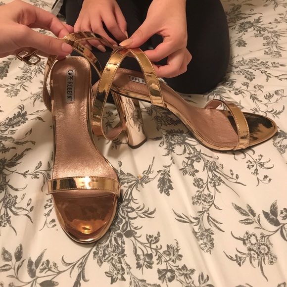 gold heels wrap