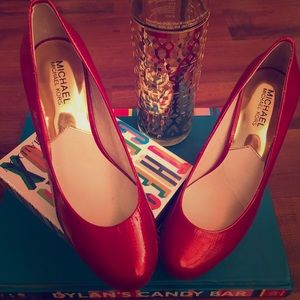 Authentic Michael Kors red patent Ionna pump.