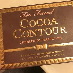 Too faced contour