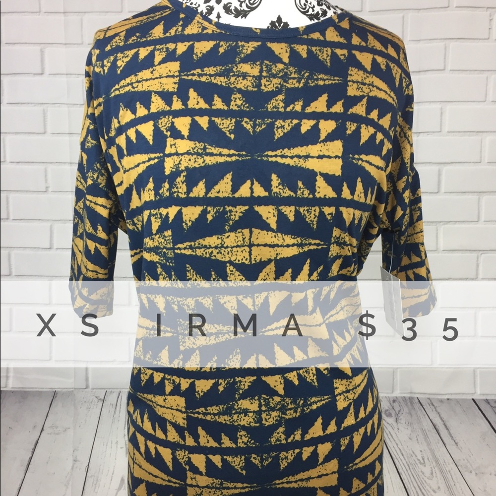 🚫sold🚫 LuLaRoe Irma shirt XS