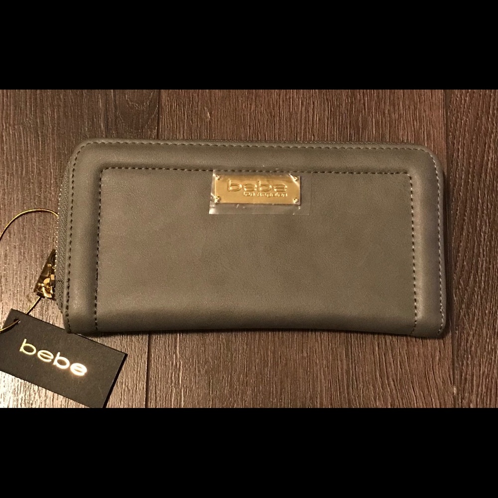 Gray bebe Wallet, Zipper Closure, NWT