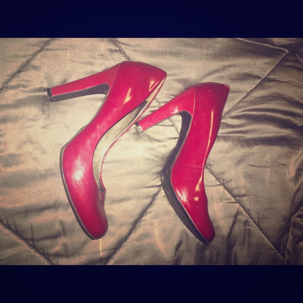 Dark Cherry Red Jessica Simpson Pumps. Size 7 1/2