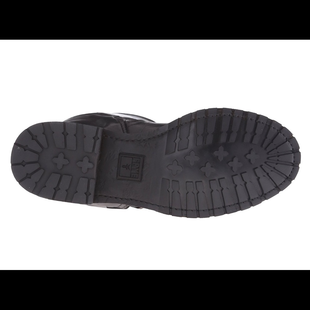 FRYE  authentic Engineer Shearling-Lined Boot - Picture 5 of 8