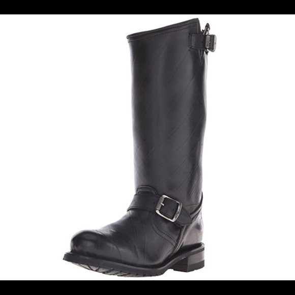 FRYE  authentic Engineer Shearling-Lined Boot - Picture 8 of 8