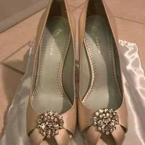 Grazia valentine shoes- size 7.5