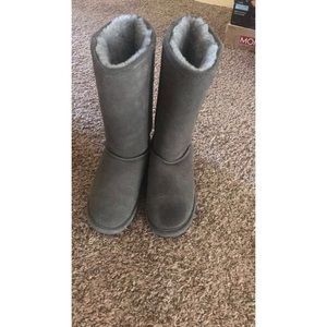 Bear paw boots gray!