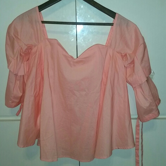 N/A ❌ ❌ ❌ SEXY OFF THE SHOULDER TOP - MEDIUM. .NWT! - Picture 4 of 5