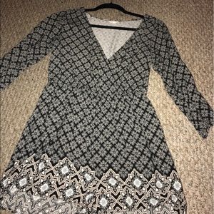 Aéropostales black and white romper