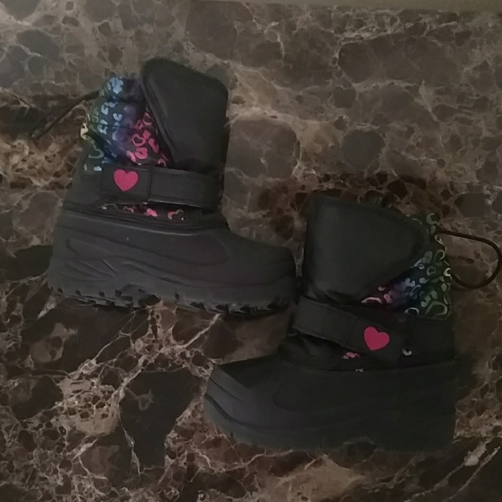 Athletech Toddler, Black Heart Snow Boots, size 6