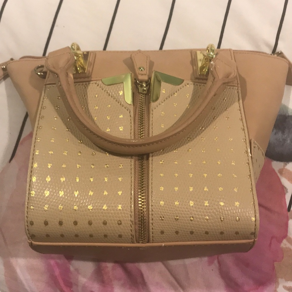 Danelle Nicole handbag