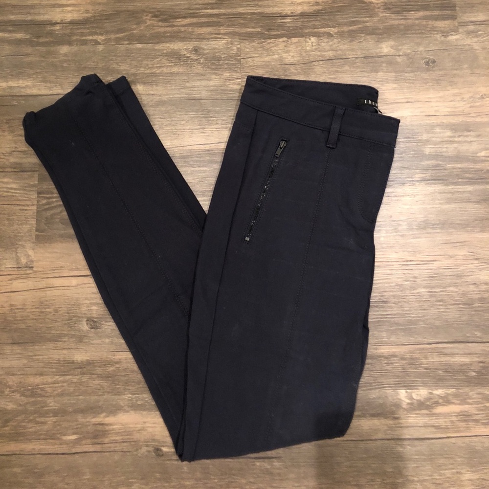 SALE: Theory Structure legging