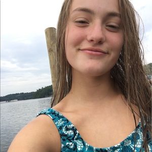 Meet your Posher, Jenessa