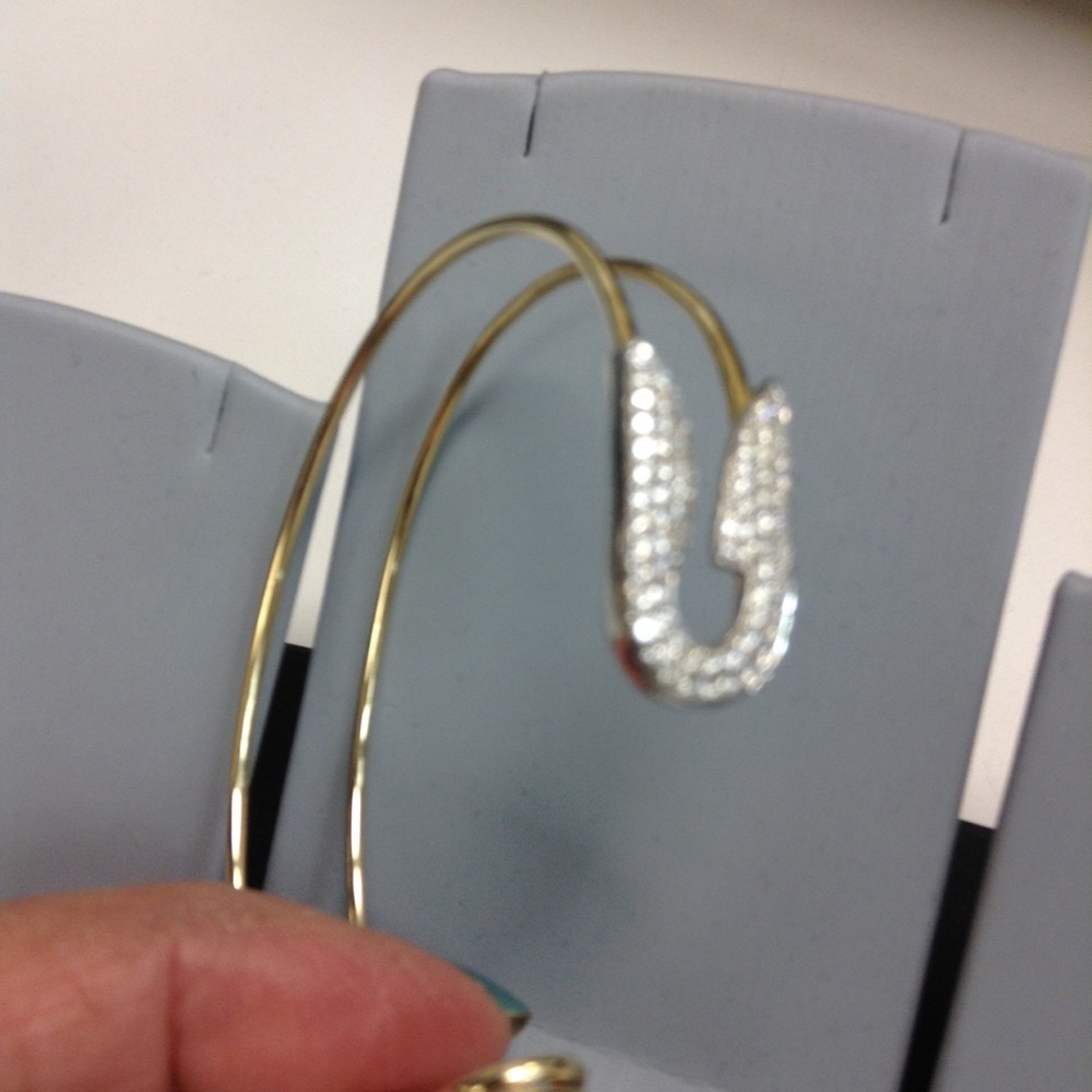 Gold Diamond bracelet bangle ❤️❤️