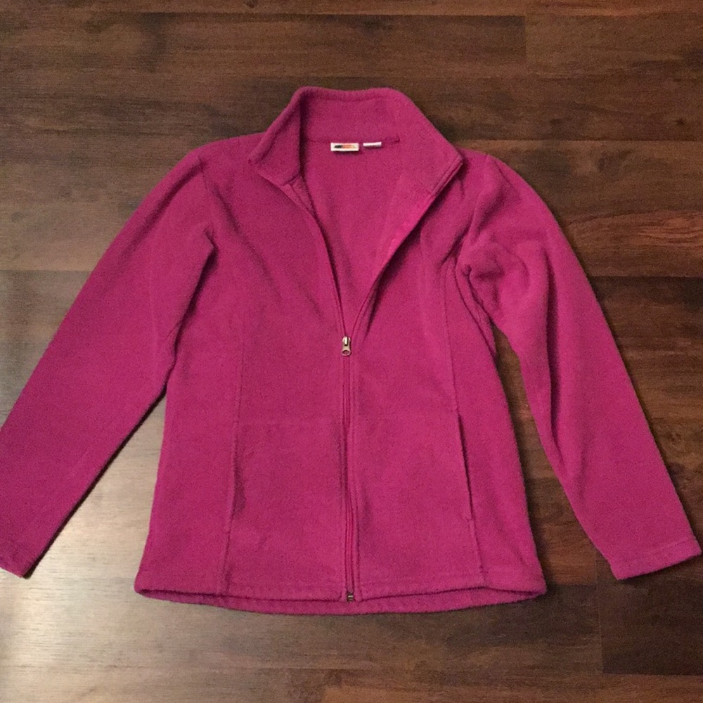 Bass Pro Shops fleece jacket