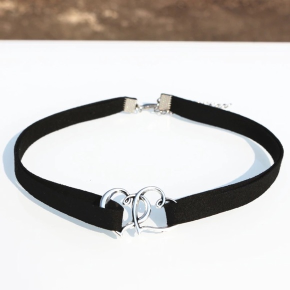 !!LAST ONE!! Double Heart Black Choker Necklace - Picture 3 of 3