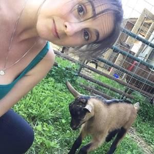 Meet your Posher, Lisa