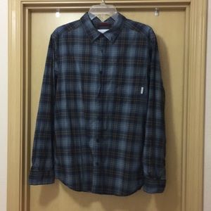 Men's Columbia button down shirt