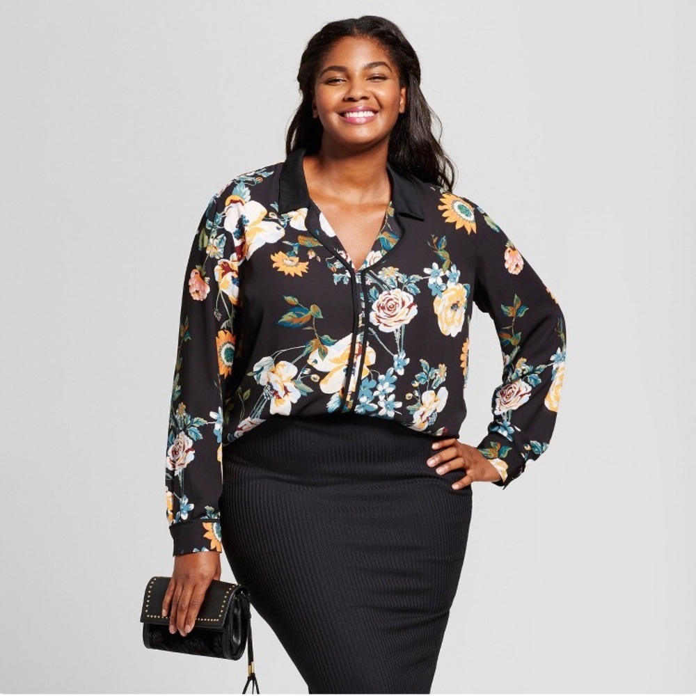 NWT Floral Pajama blouse