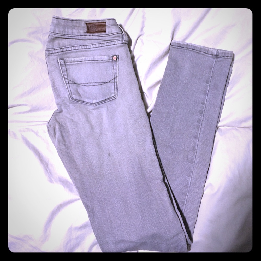 Bullhead gray venice skinny jeans