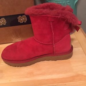 Size 5 woman’s uggs