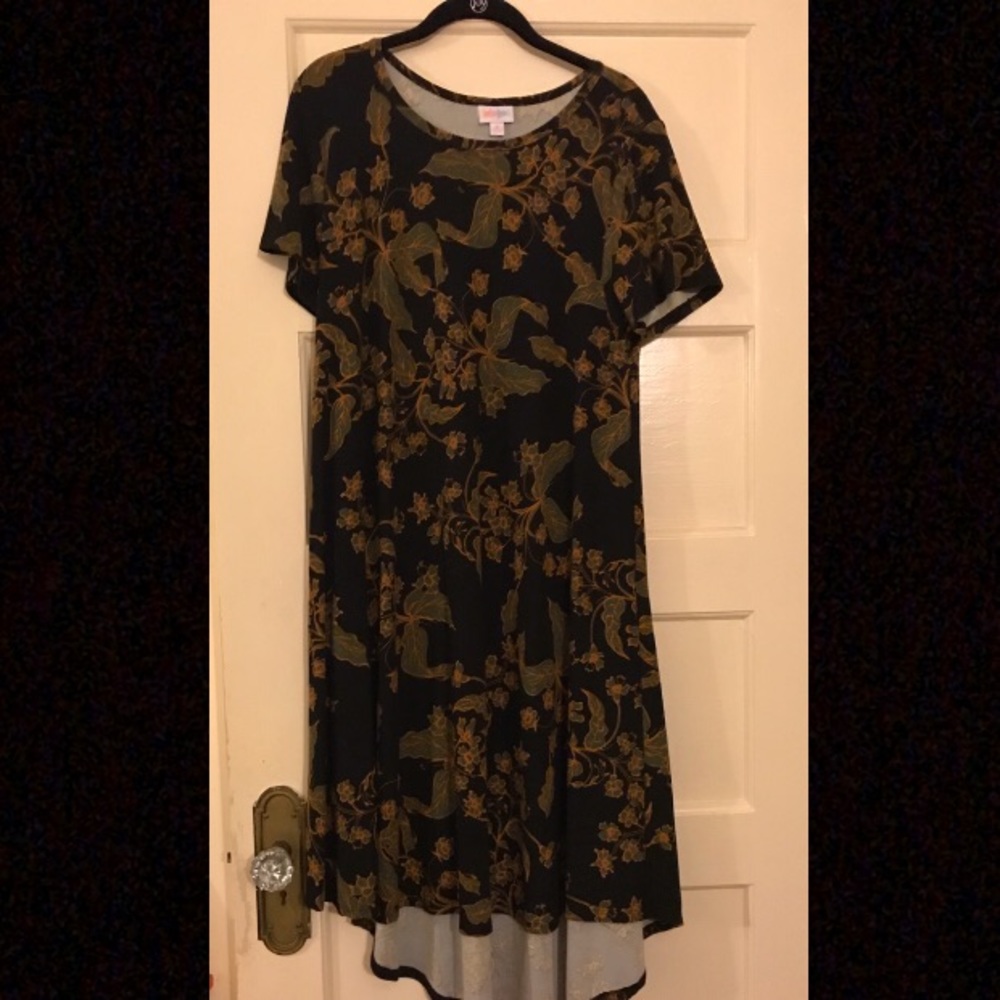 Lularoe Black Carly