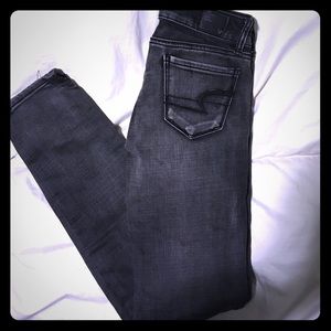 American eagle faded black skinny jeans