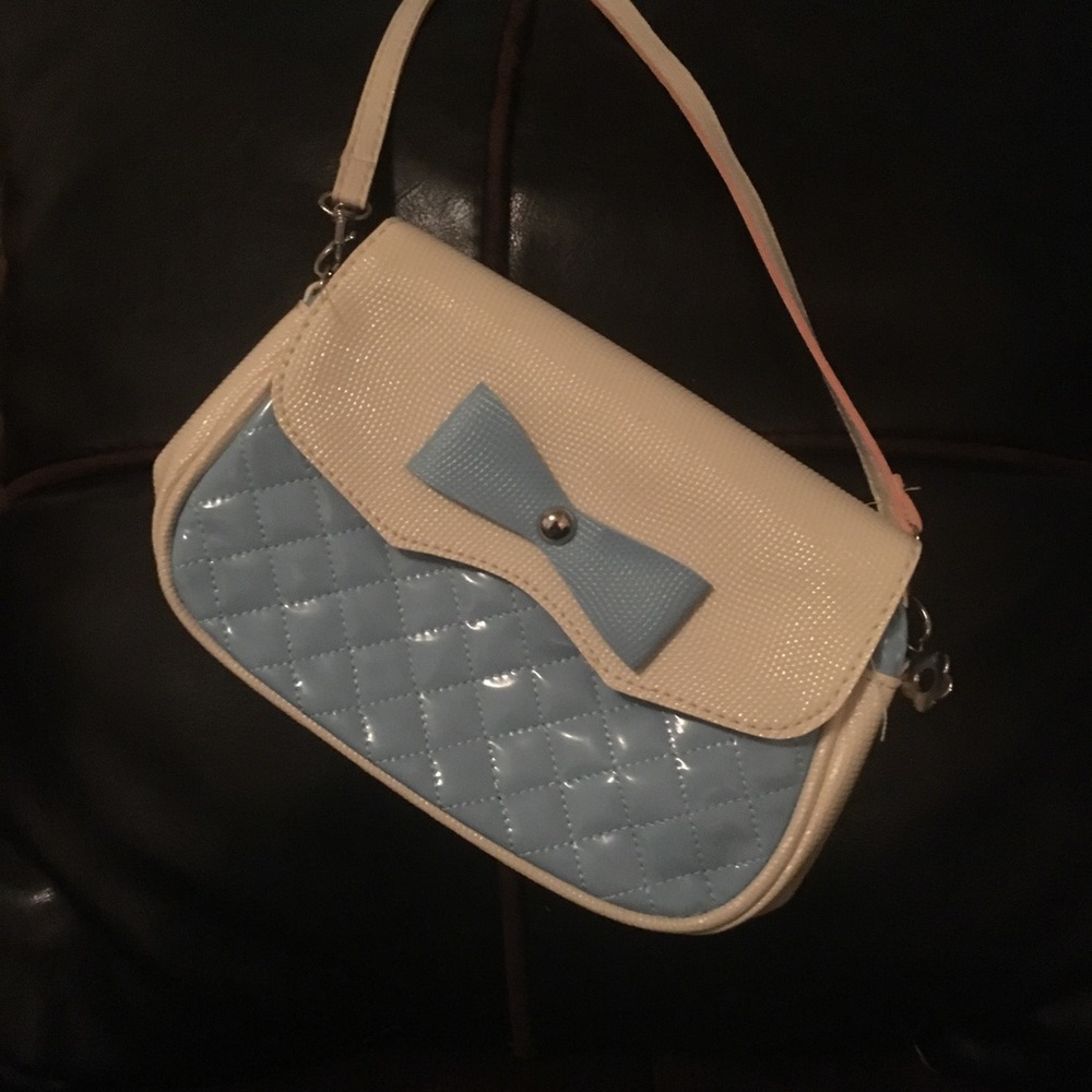 Multifunctional Bow tie Purse/Clutch