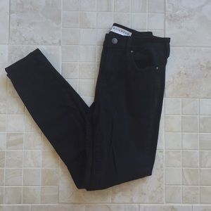 Bullhead Distressed Black Denim