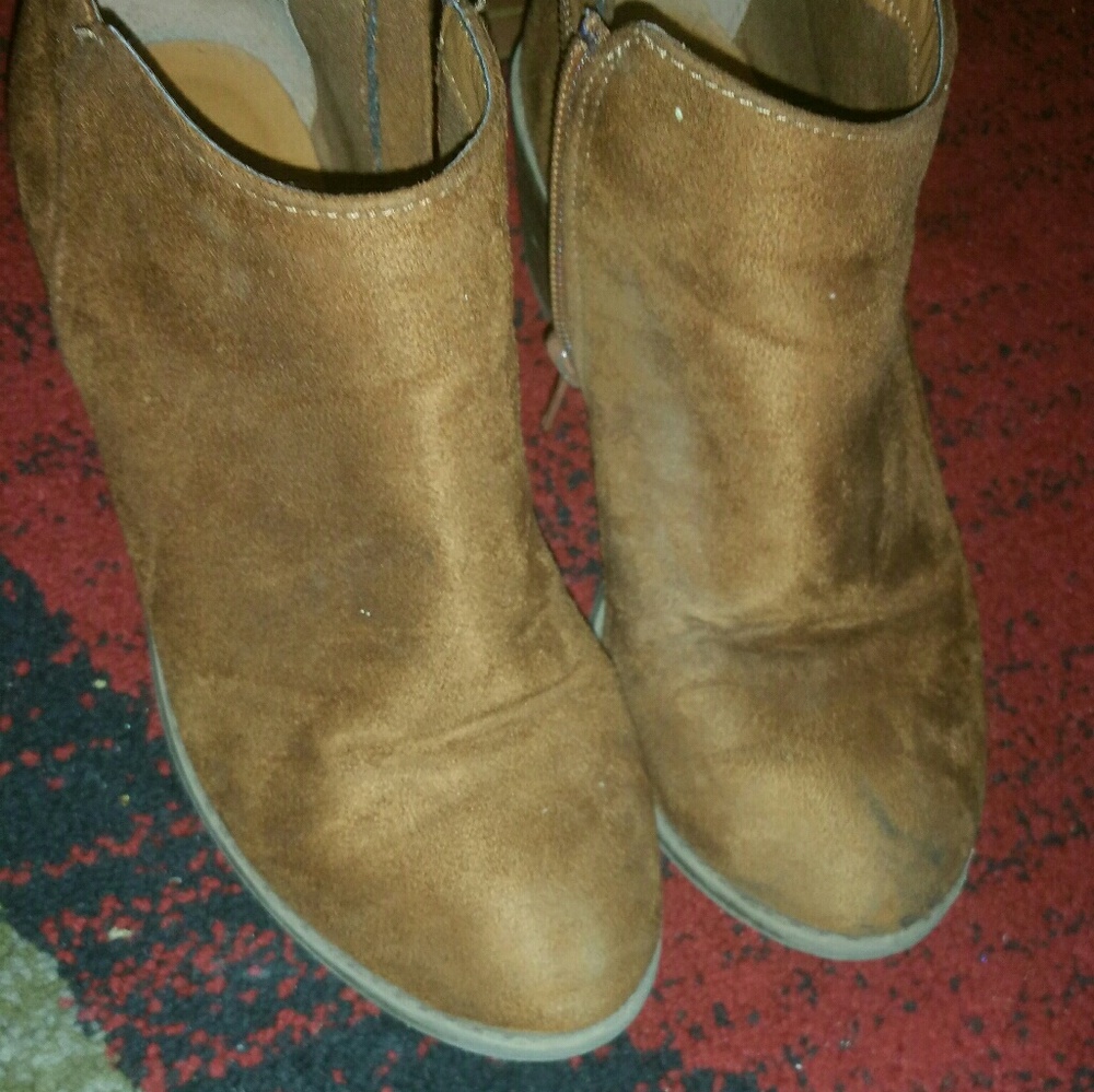 Ankle boots