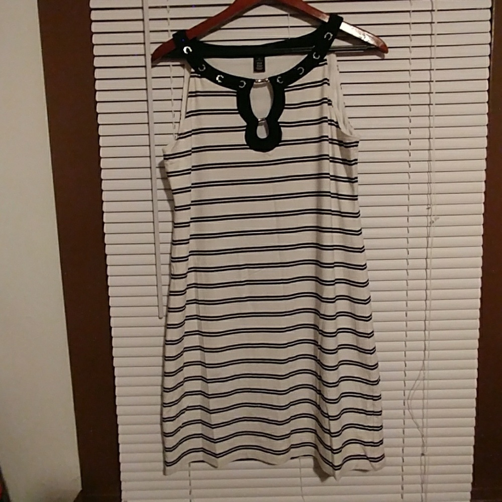 White House Black Market Sleeveless Dress