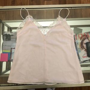 camisole in light pink with lace detail