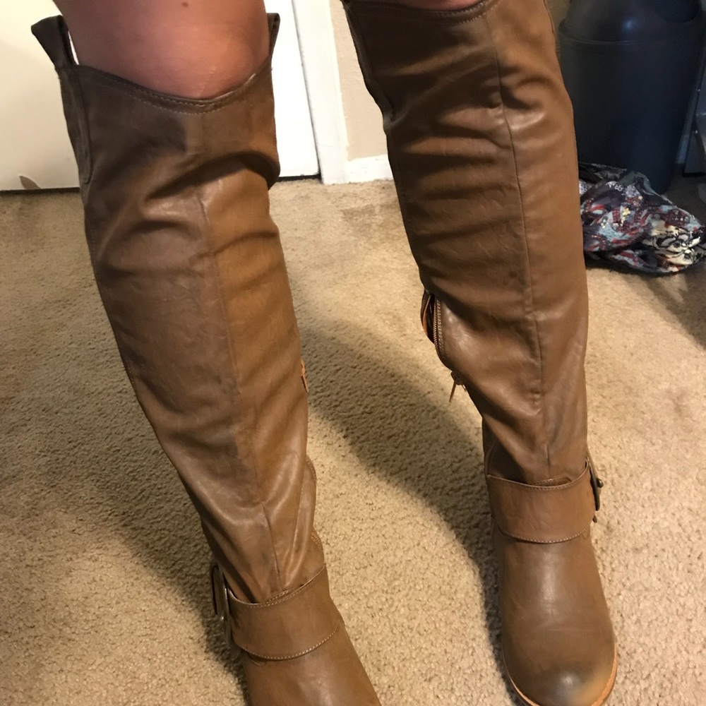 Like new knee high boots