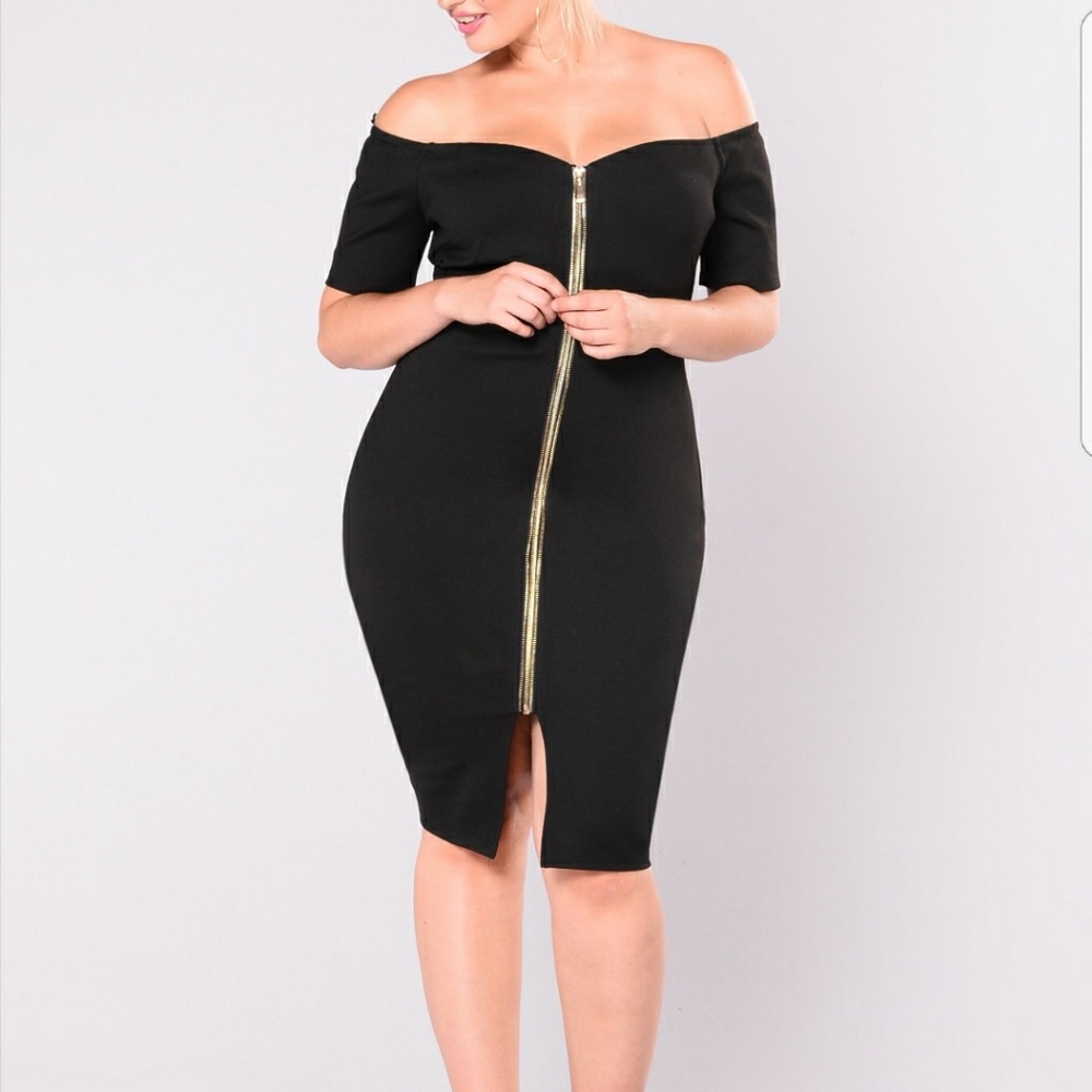 Sold*****Fashion Nova Robyn Black Zipper Dress