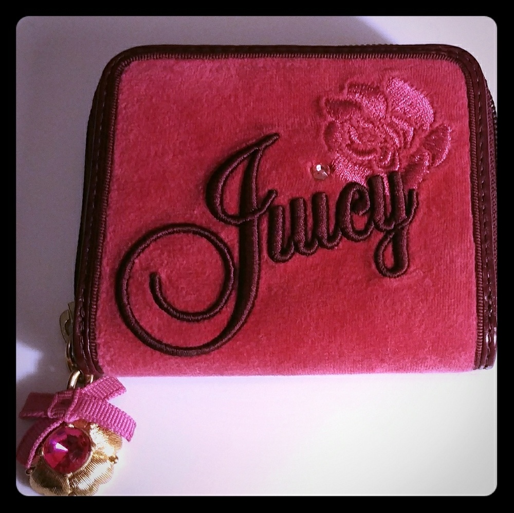 🌹 Juicy Couture wallet