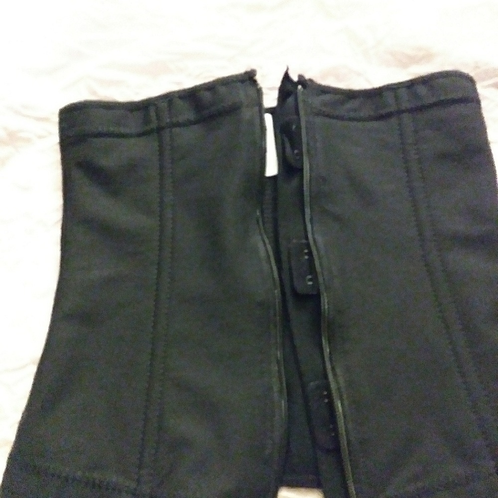 Zip waist trainer