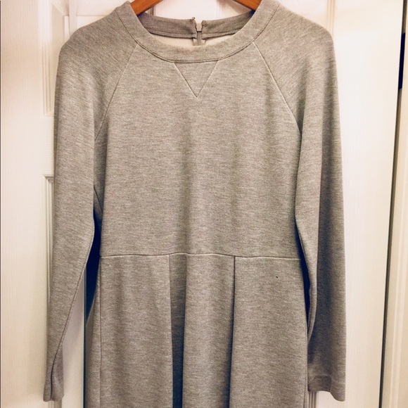 Madewell Dresses & Skirts - Madewell Long Sleeve Sweatshirt dress.