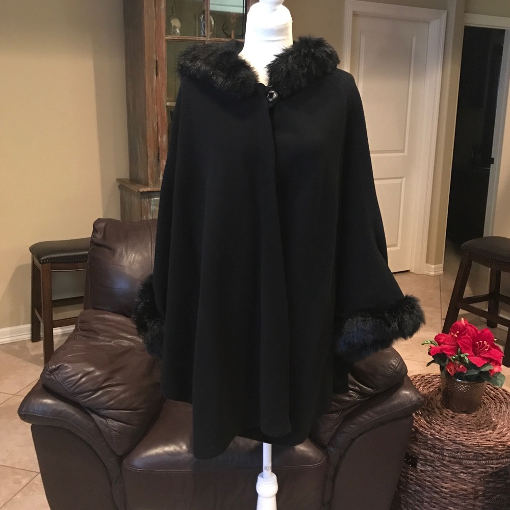 DENNIS BASSO CAPE with FAUX FUR