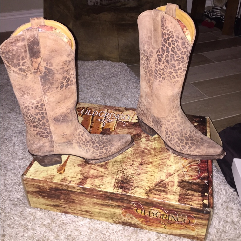 Brand new never worn Old Gringo Boots