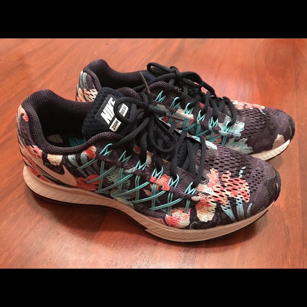 PRICE DROP Nike Running shoes Pegasus