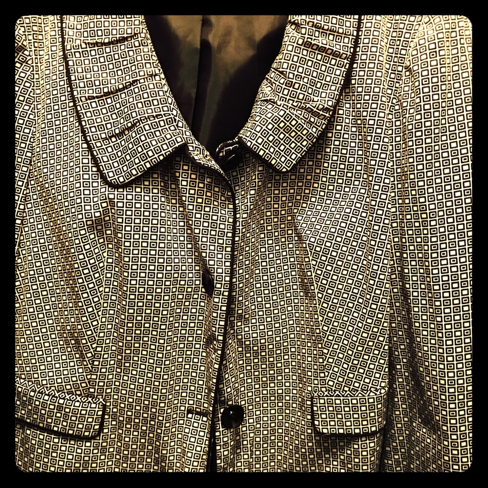 2 piece elegant le suit