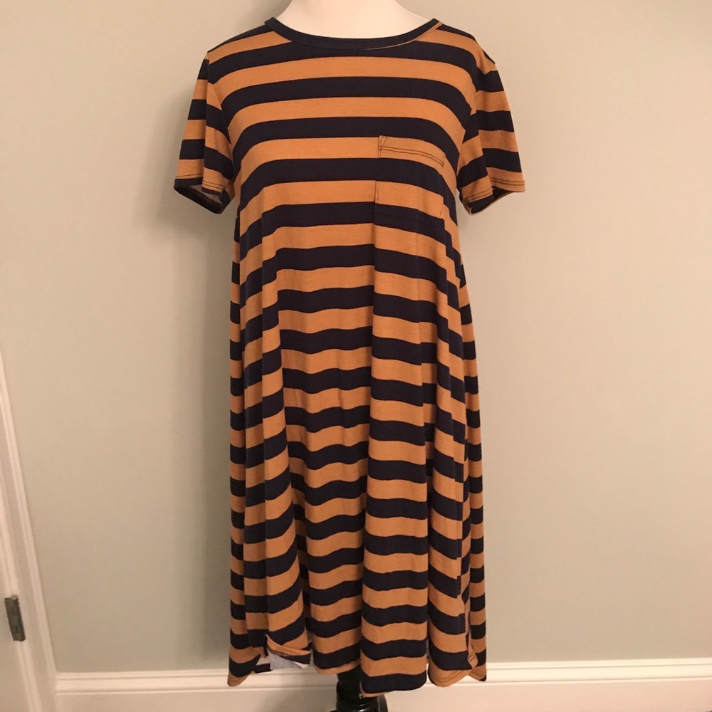 Tan and navy striped Carly Lularoe XS - EUC