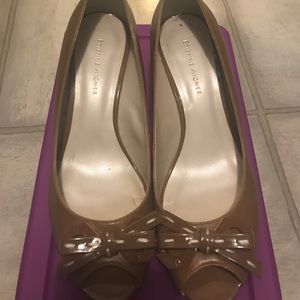 Etienne Aigner Peep toe wedges