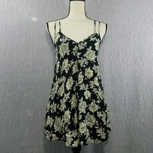 Brandy Melville Shirt / Tank Floral Black One Size