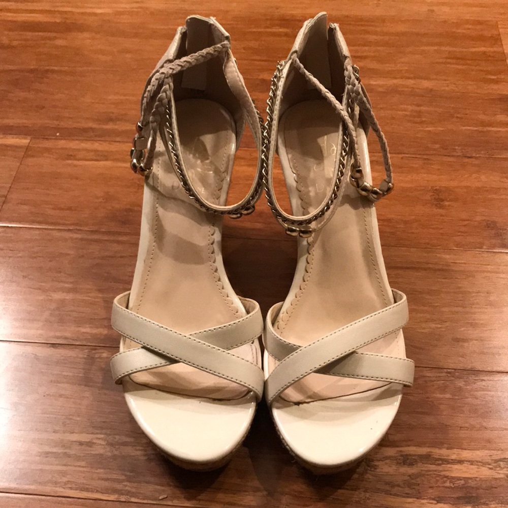 Sandals shoes