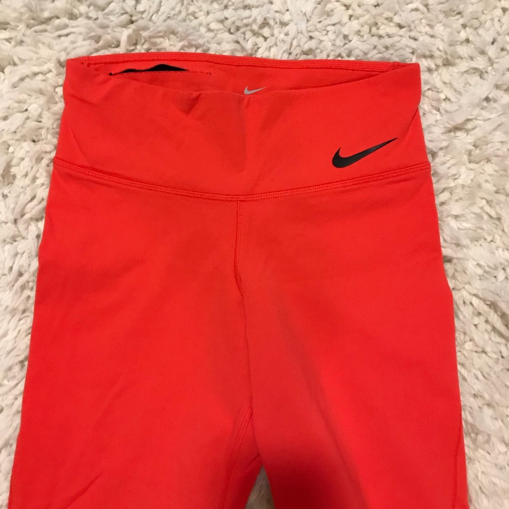 Nike Crop Leggings